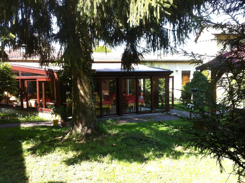 Les Tilleuls Montbeliard Sud Audincourt מראה חיצוני תמונה
