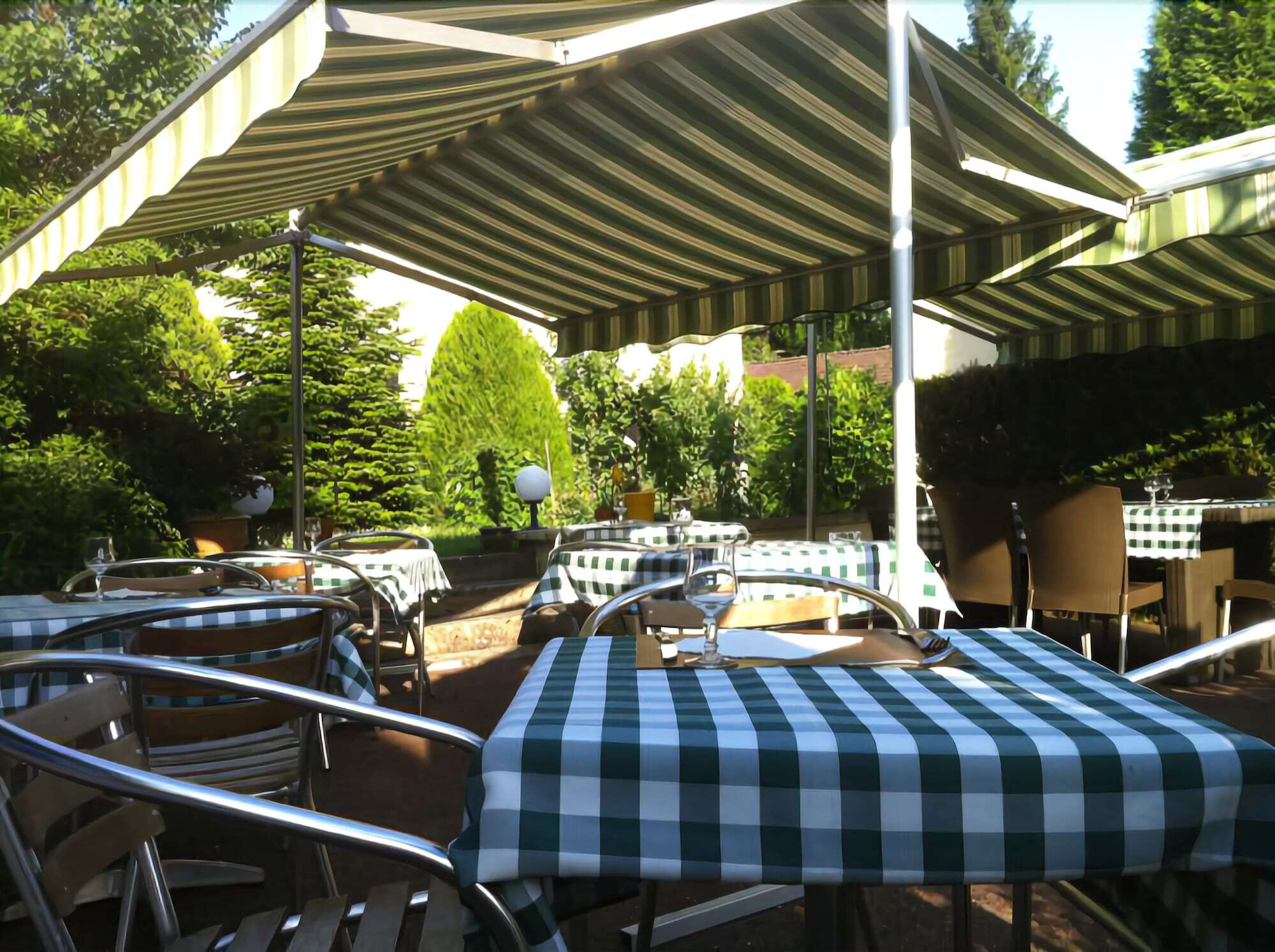 Les Tilleuls Montbeliard Sud Audincourt מראה חיצוני תמונה